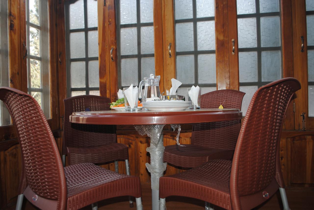 Cozy Lodge Gilgit Eksteriør bilde