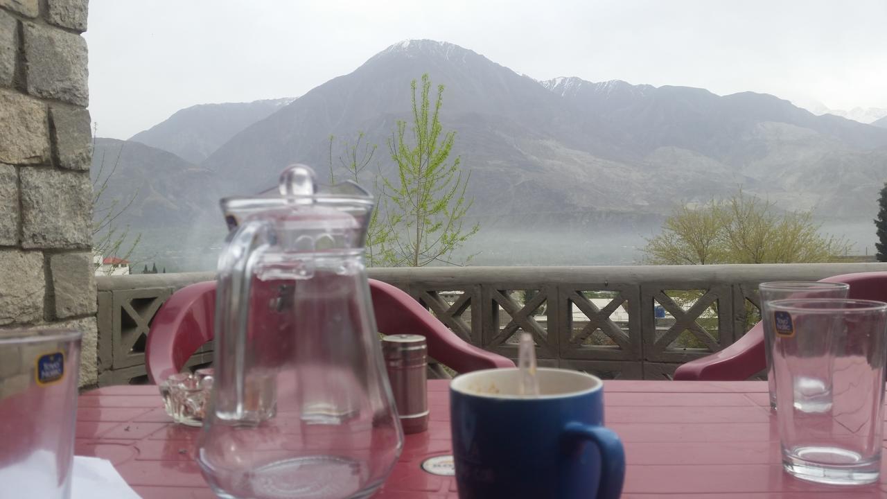 Cozy Lodge Gilgit Eksteriør bilde